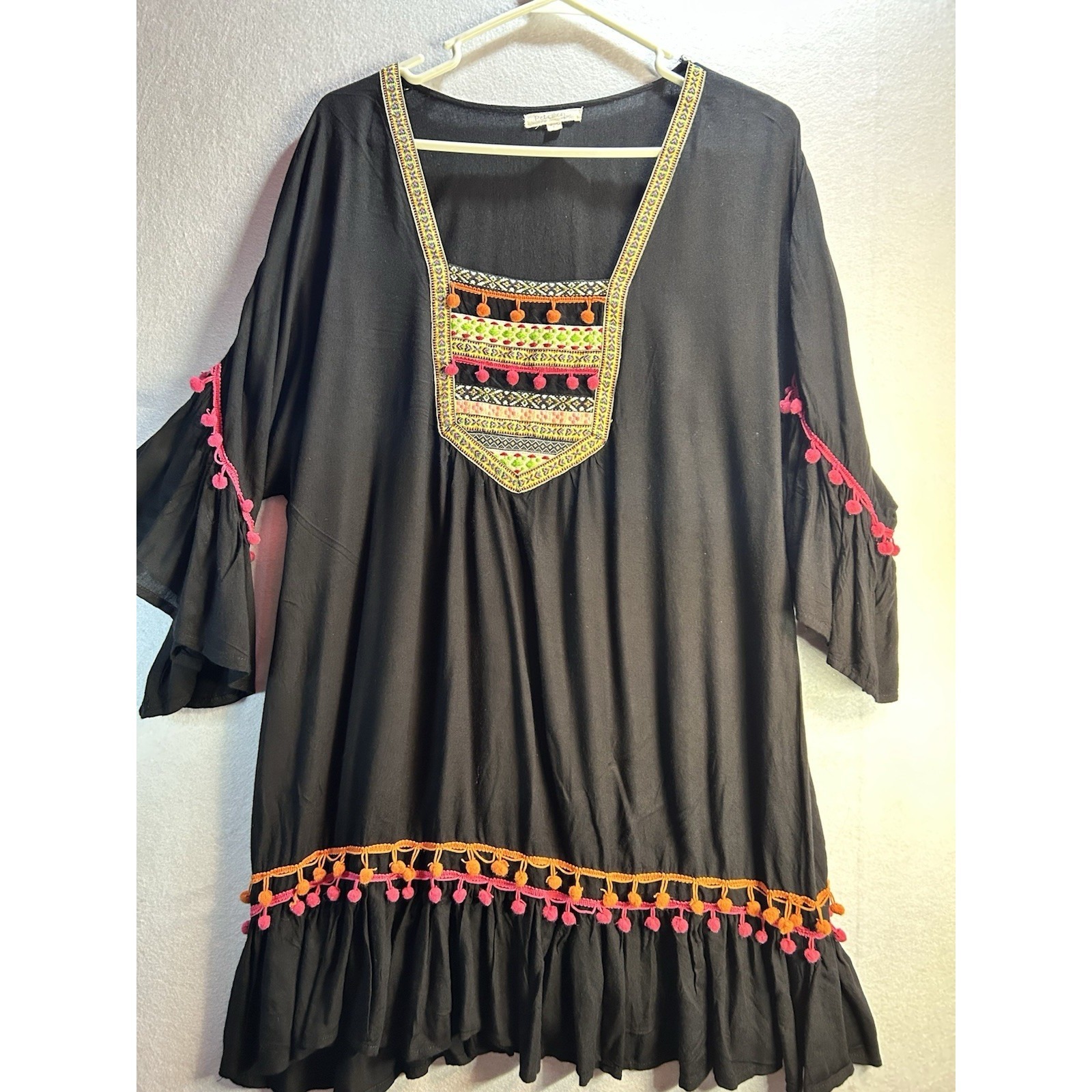 Rebellion Women's L Black Boho V-Neck Tunic 3/4 Bell Sleeves Pom Tassel